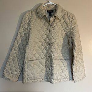 Ann Taylor Ivory Quilted Lightweight Jacket Size Medium Long sleeve.Casual 
Snap
